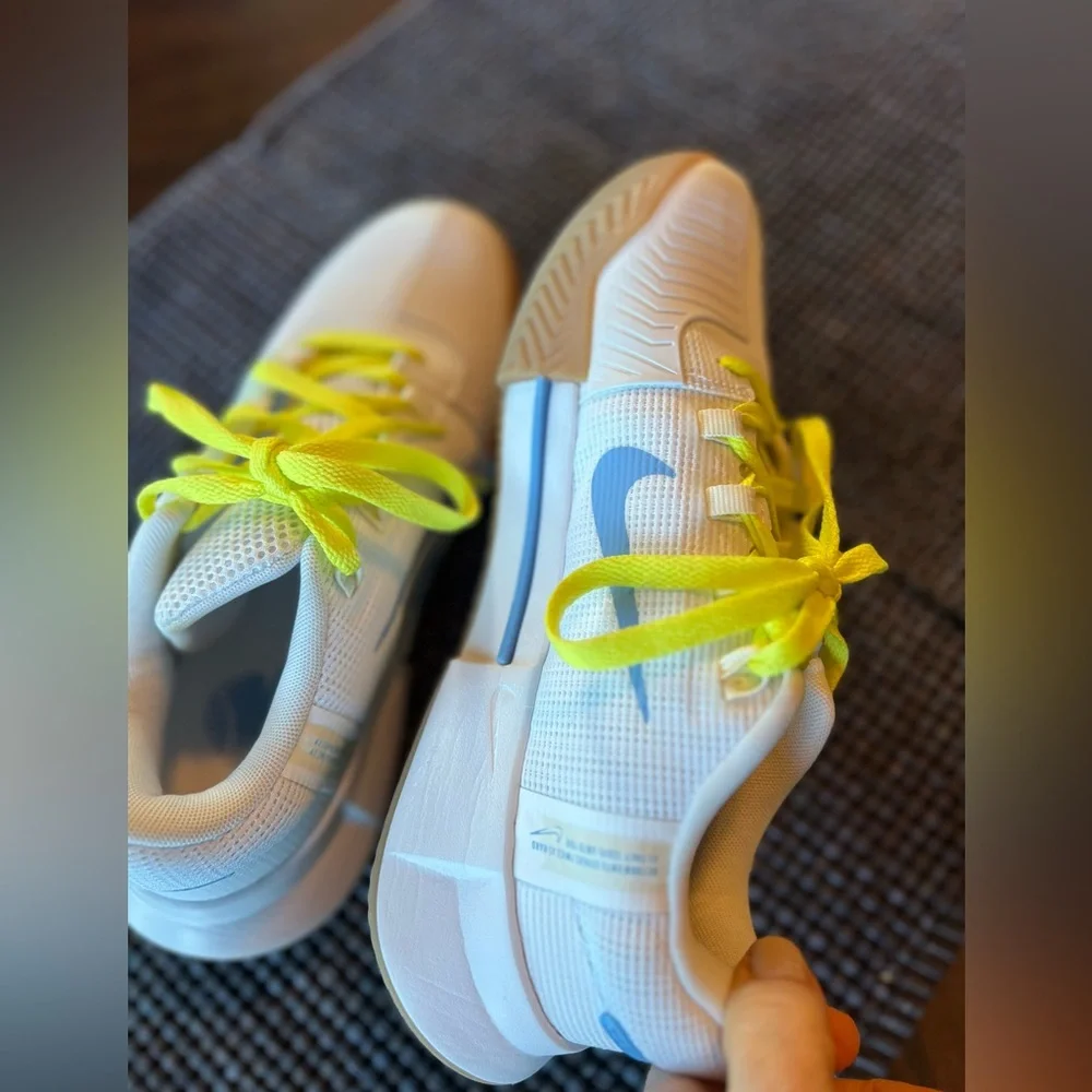 Men’s 6/Women’s 7.5 𝗡𝗜𝗞𝗘 🎾 𝗭𝗼𝗼𝗺 𝗖𝗵𝗮𝗹𝗹𝗲𝗻𝗴𝗲 𝗚𝗣 𝗧𝗲𝗻𝗻𝗶𝘀 𝗦𝗵𝗼𝗲𝘀 - Picture 11 of 14